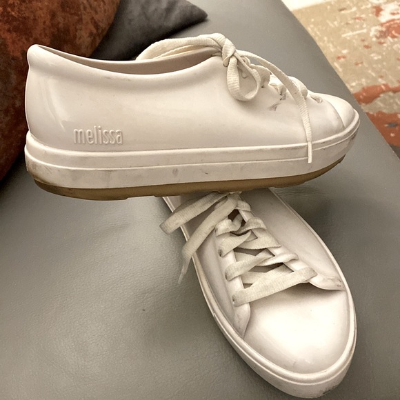 White patent leather Melissas - Picture 3 of 6